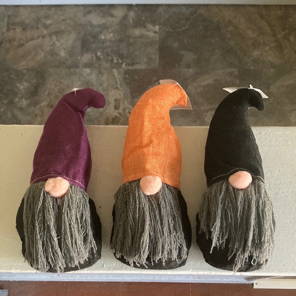 NWT- Set of 3- Purple, Orange & Black Hat get lkui Halloween Gnomes Decorations - Picture 12 of 17